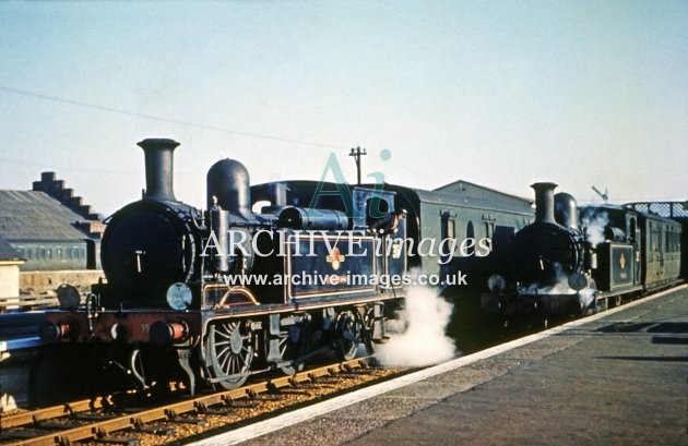 Newport Railway Station 1961