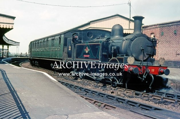 Ryde Esplanade Railway Station c1963