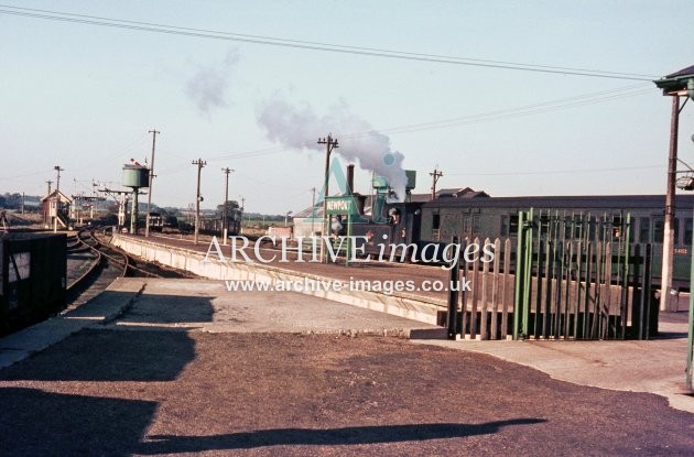 Newport Railway Station c1964