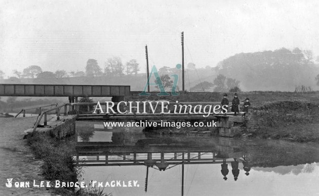 Leeds & Liverpool Canal, John Lee Bridge, Thackley