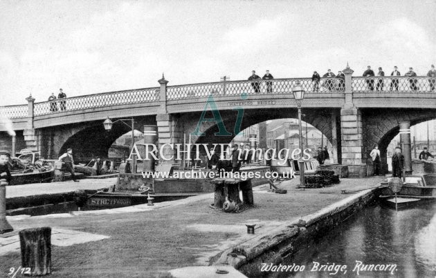 Trent & Mersey Canal, Waterloo bridge & locks Runcorn