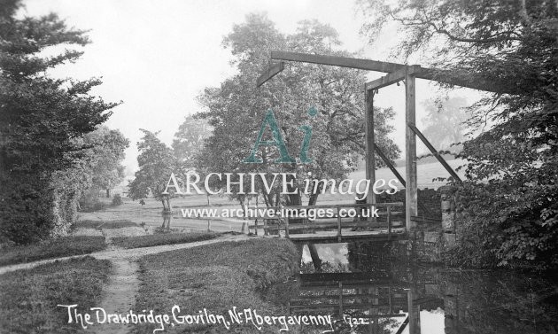 Brecon & Abergavenny Canal, Drawbridge at Govilon A 