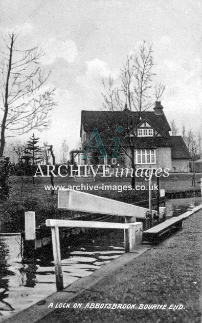 Grand Junction Canal, Lock, Abbotsbrook, Bourne End