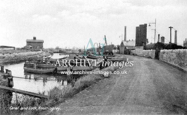 Knottingley & Goole Canal, Lock & Barges, Knottingley c1910
