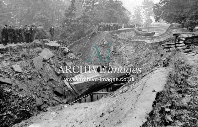 Trent & Mersey Canal, Canal Burst at Northwich c1906