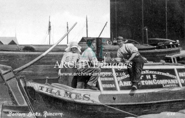 Trent & Mersey Canal, Anderton Co. Barge at Bottom Locks, Runcorn c1908