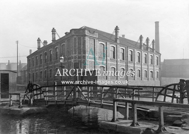 Forth & Clyde Canal, Fergusson Paint factory, Glasgow