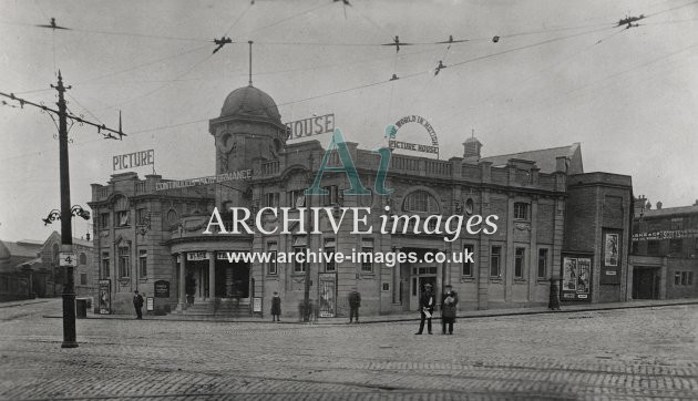 Halifax Cinema MD