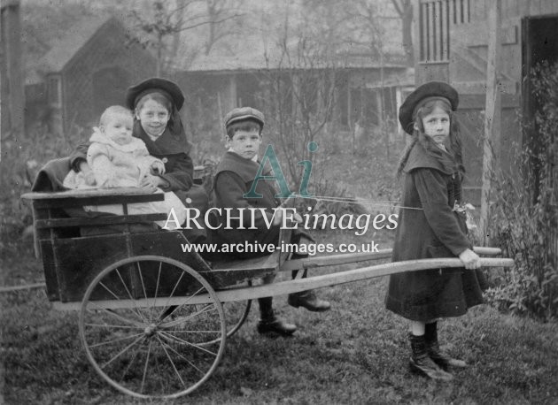 Edwardian Children & Dog Cart MD