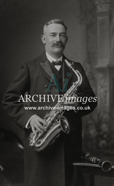 Edwardian Saxophone Player MD