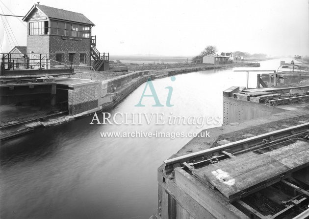 Keadby Canal Junction signal box