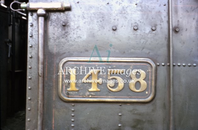 Presteign No 1458 numberplate 1964