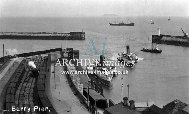 Barry Pier Railway Station & Paddle Steamers