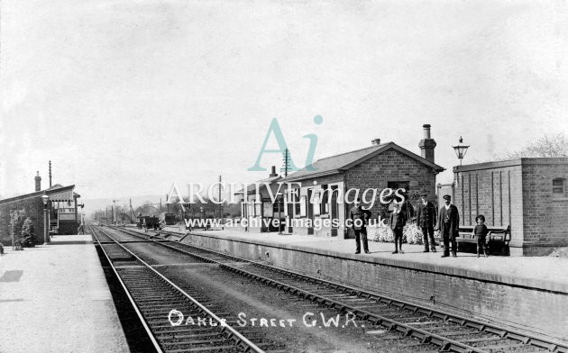Oakle Street Railway Station