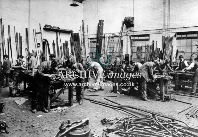 Gloucester RC&W Co Ltd 1924, Pipe Bending