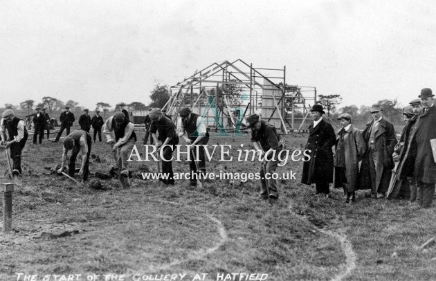 Hatfield Main Colliery, Sinking 1912 JR