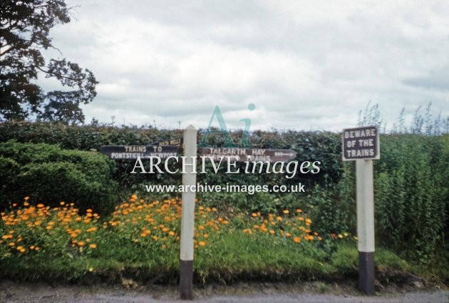 Three Cocks Jct sign 8.62