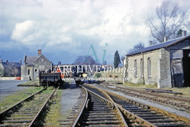 Malmesbury Station, No 1659 1962