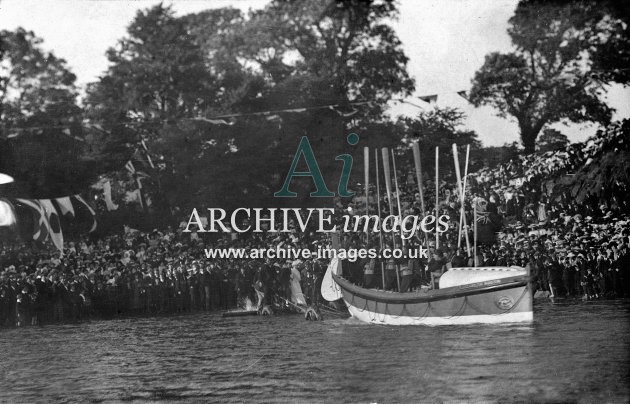 Cardigan, lifeboat launch c1908