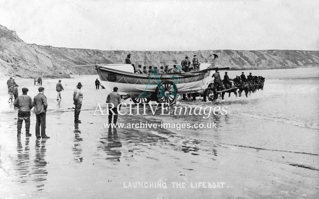 Filey lifeboat, launching c1908