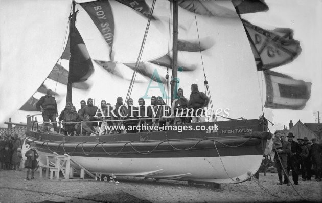 Kessingland lifeboat Hugh Taylor & crew c1930