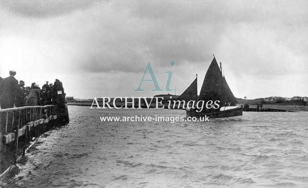 Littlehampton lifeboat with sails up c1910