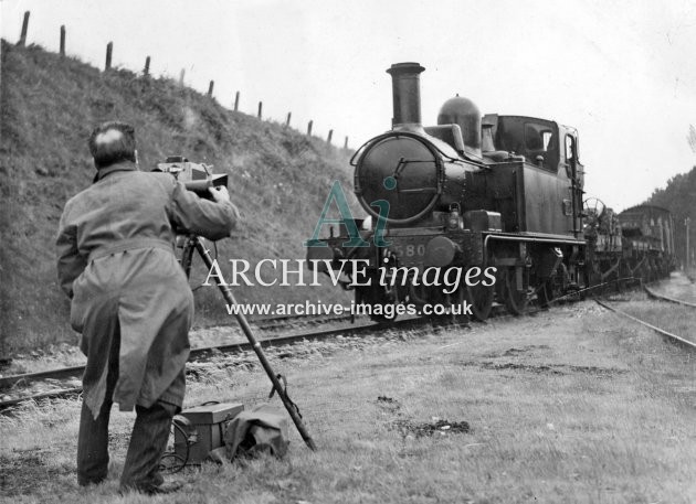 Blagdon station, farm train from Maidenhead & official photographer 1948