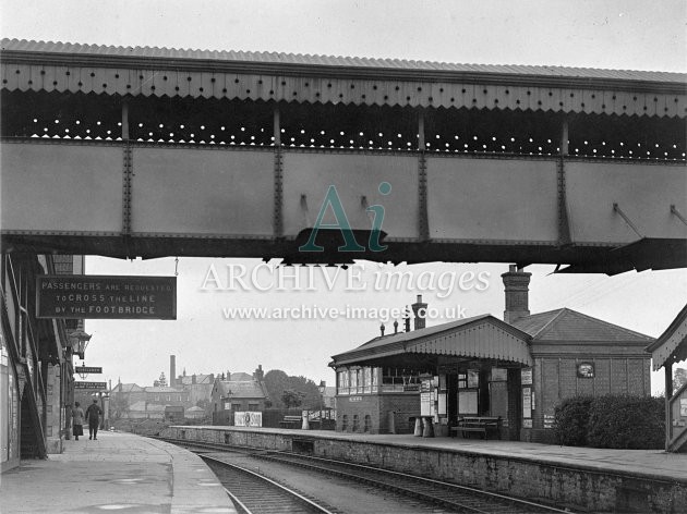 Wells GWR station c1920