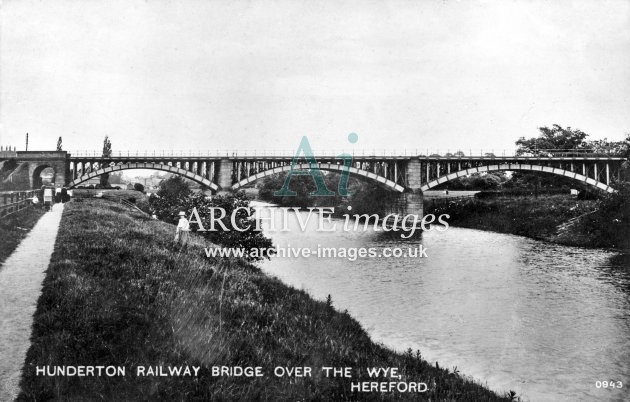 Hereford, River Wye, Hunderton railway bridge c1910