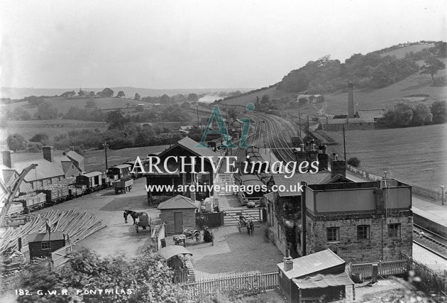 Pontrilas station looking north c1908