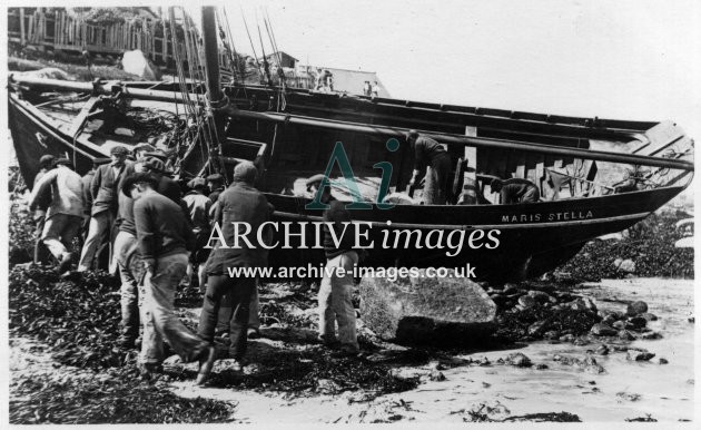 Scilly Isles French crabber Maris Stella ashore St Marys 1911-12 CMc