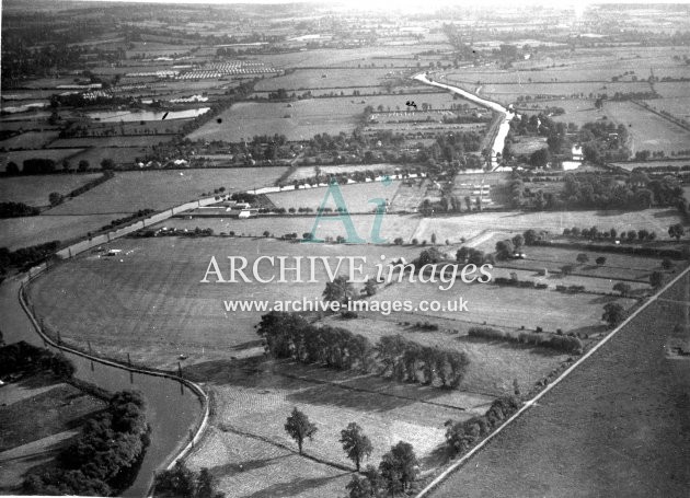 Essex Nazeing Dobbs Weir lock on RIver Lee from the Air 1935 CMc