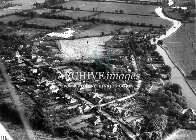 Hertfordshire Broxbourne old wharf and Riverside Avenue from the air 1935 CMc