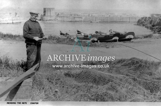 Northumberland Craster mending the nets fishing industry c1950 CMc