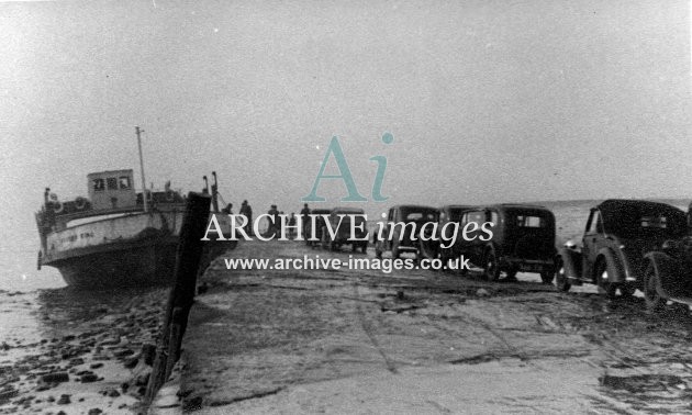 Gloucestershire Severn King Beachley Aust ferry 2 c1935 CMc