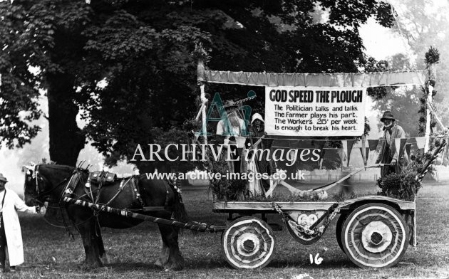 Gloucestershire Fairford Carnival float 1923 CMc