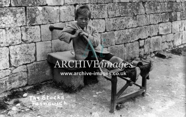 Gloucestershire Painswick The Stocks c1930 CMc