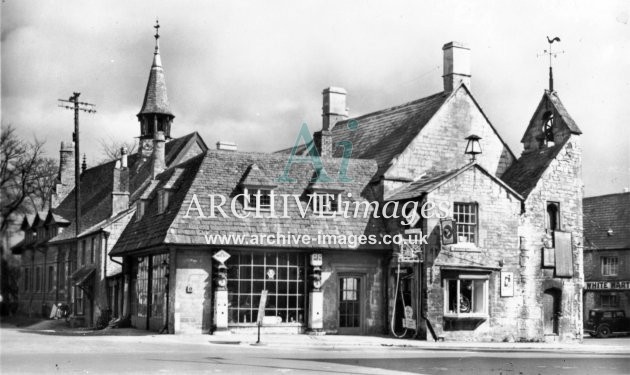 Gloucestershire Moreton in marsh Petrol Station Curfew Corner c1935 CMc
