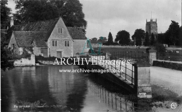 Gloucestershire Fairford church and pond c1920 CMc