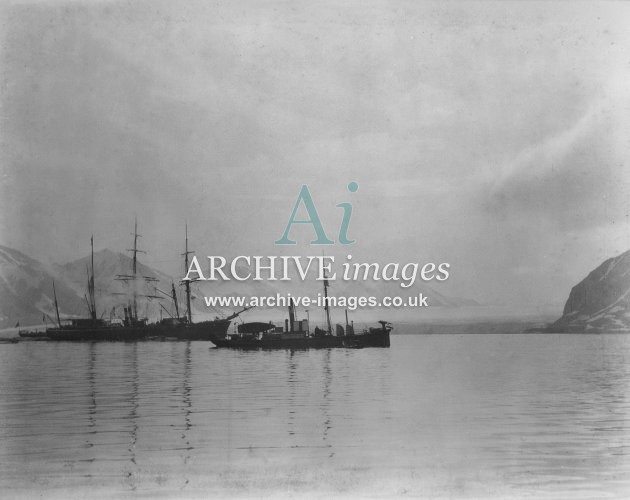 Whaling Spitzbergen Harpoon Steamer Boiling Down in Rear & East Glacier 1905