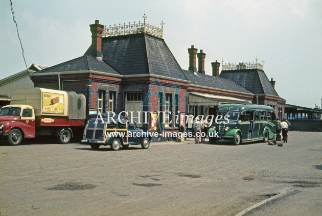 Ross on Wye station, forecourt c1962