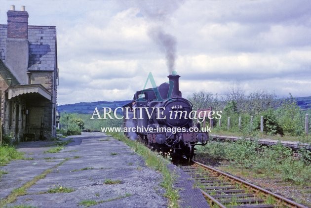 Titely Junction Station & No 1458 1964