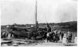 Scilly Isles French crabber Camaret ashore 1911-2 St Marys CMc.jpg