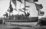 Kessingland lifeboat Hugh Taylor & crew c1930.jpg