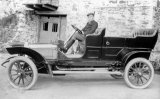 An unidentified early motor car at Pentewan circa 1910